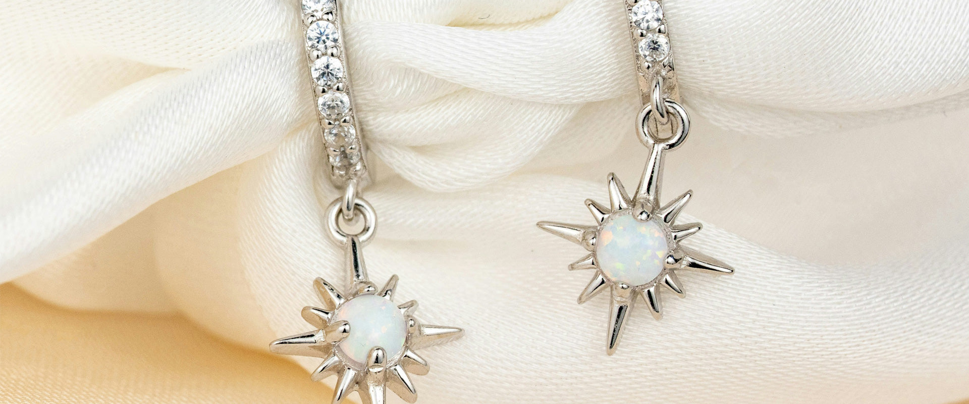 Diamond Earrings - A Timeless Accessory