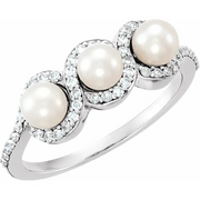 14K White Freshwater Cultured Pearl & 1/4 CTW Diamond Halo-Style Ring-7.00 (approximate standard size)-