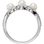 14K White Freshwater Cultured Pearl & 1/4 CTW Diamond Halo-Style Ring-7.00 (approximate standard size)-