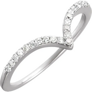 14K White 1/6 CTW Diamond V Ring Size 7
