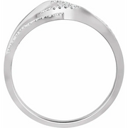 1K White 1/6 CTW Diamond Negative Space Ring